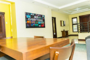 Modern-Day Luxury Penthouse, 2 Bedrooms with a Pool & Gym